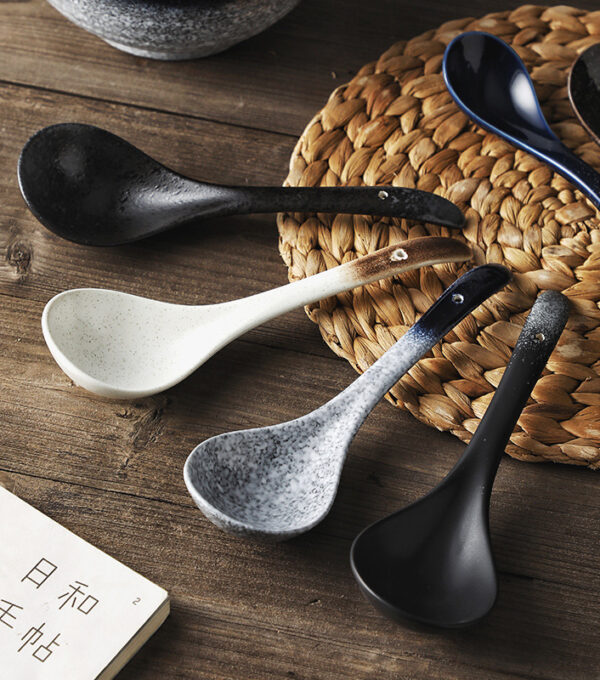 Spoon [lunar December]]